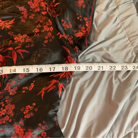 Beautiful Japanese Dress - Picture 6 of 8